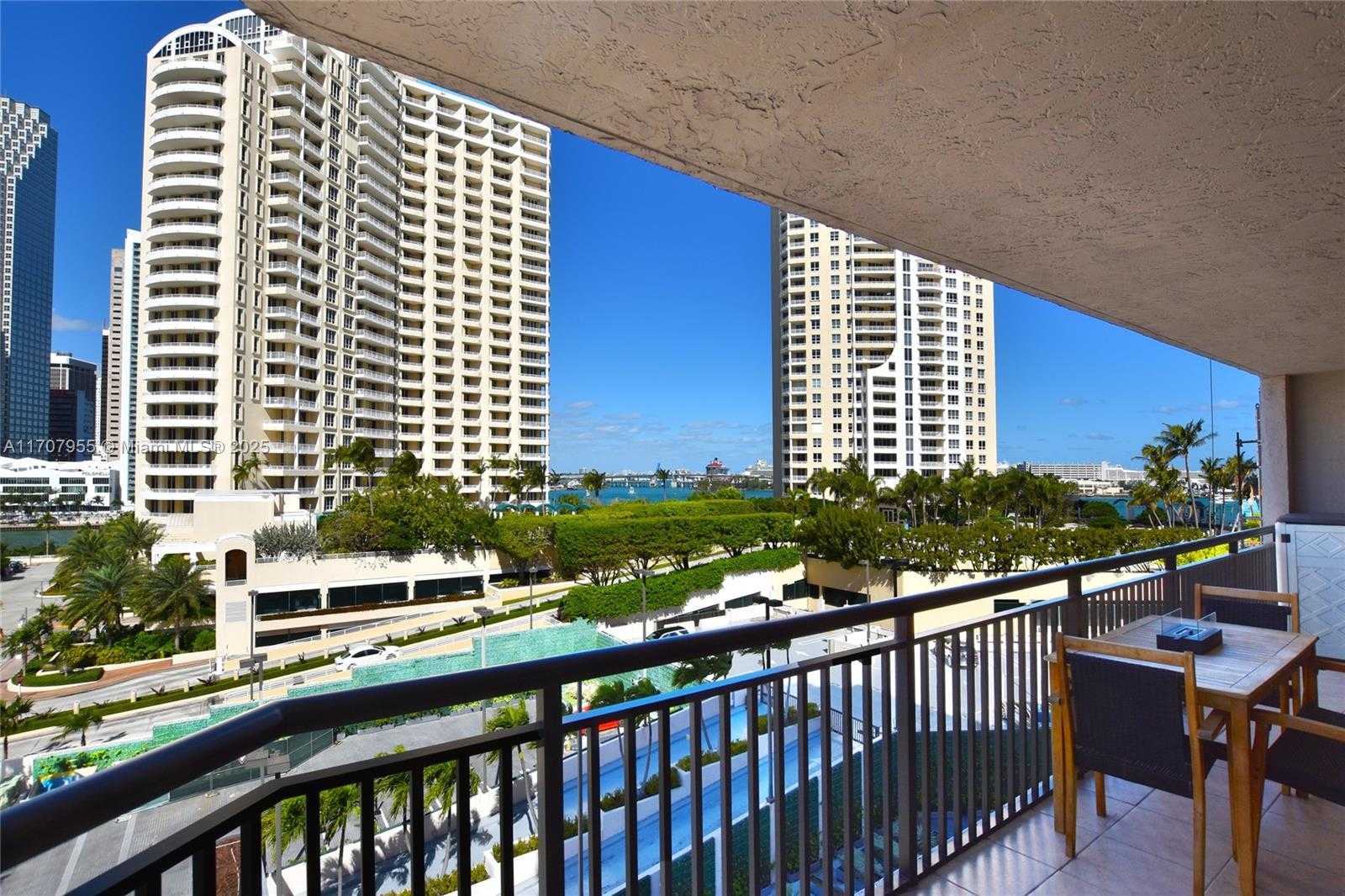 Small Image of 540 BRICKELL KEY DR #815, Miami Number 6