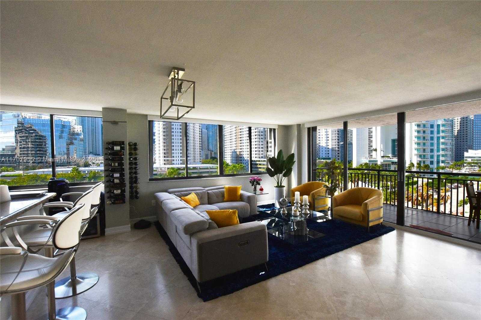 Small Image of 540 BRICKELL KEY DR #815, Miami Number 8