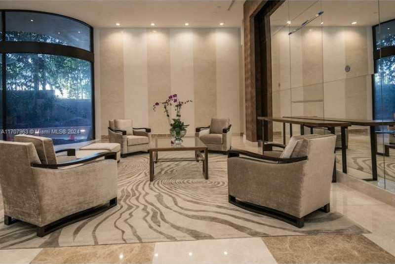 Small Image of 19667 TURNBERRY WAY #15A, Aventura Number 11