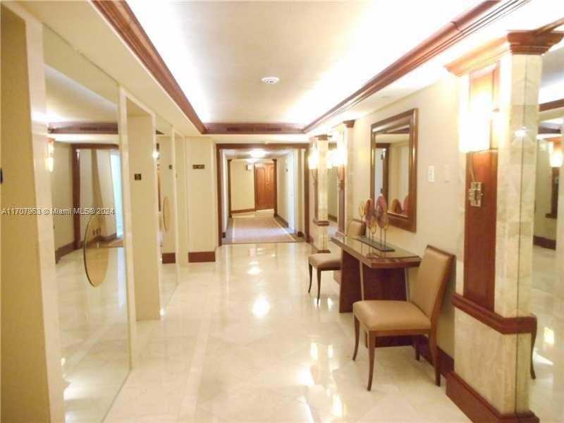 Small Image of 19667 TURNBERRY WAY #15A, Aventura Number 15