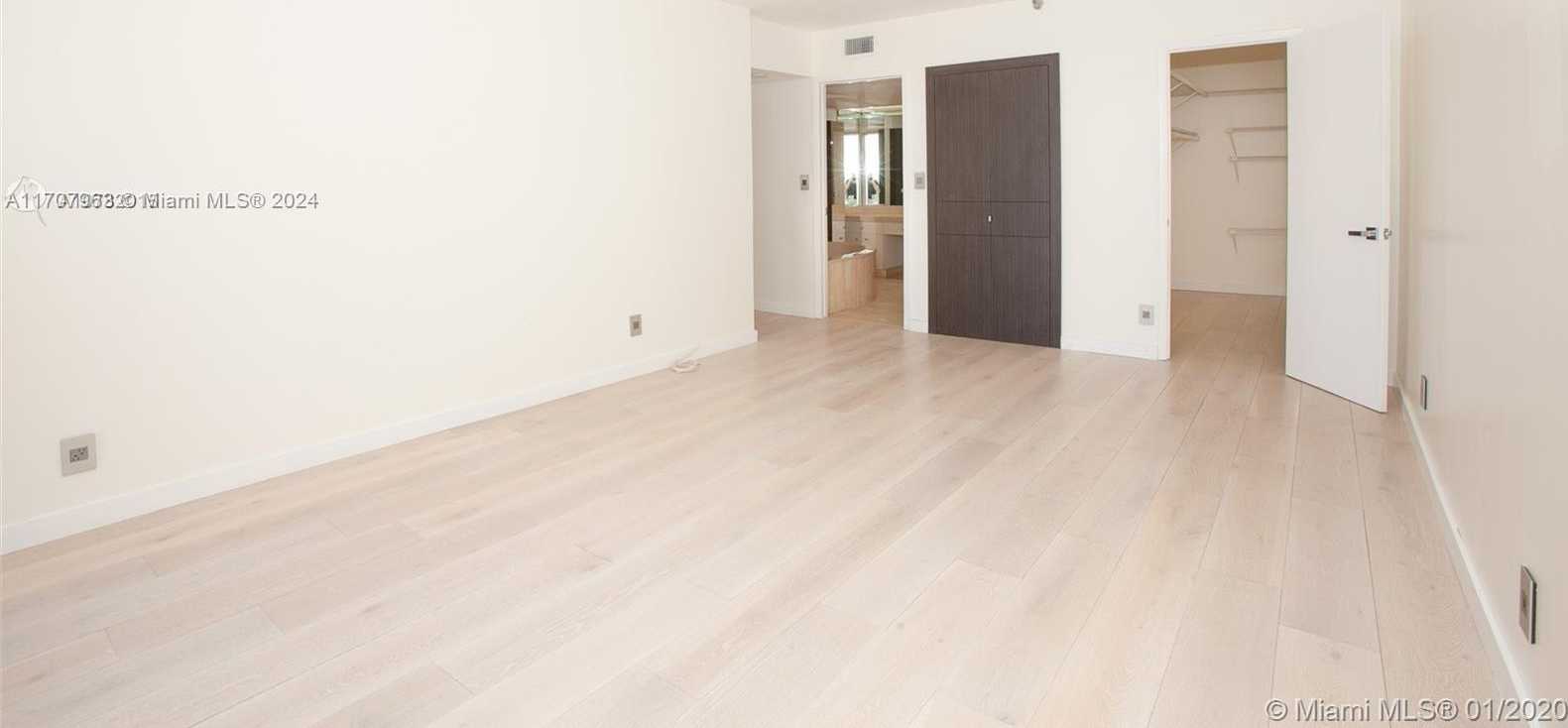 Small Image of 19667 TURNBERRY WAY #15A, Aventura Number 20