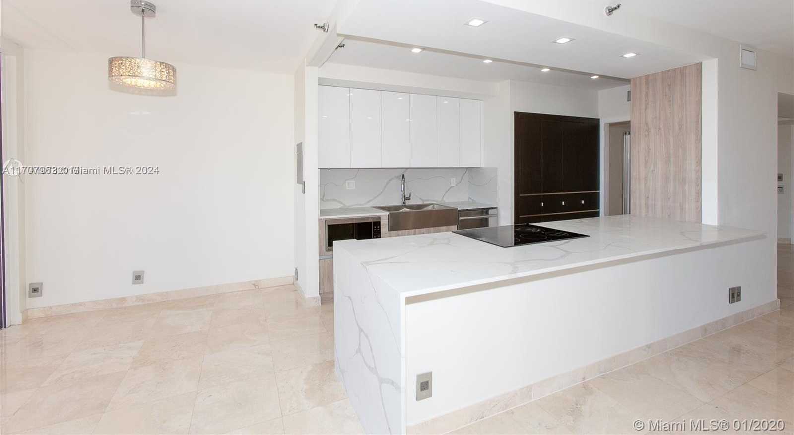 Small Image of 19667 TURNBERRY WAY #15A, Aventura Number 33