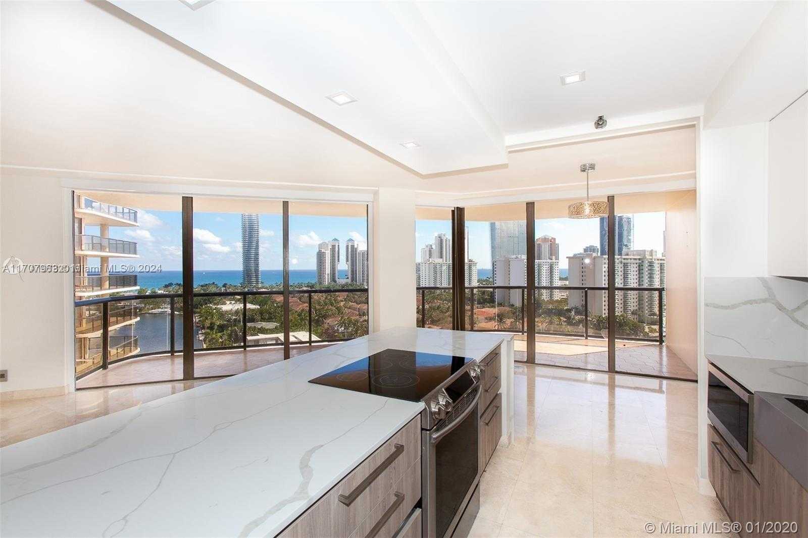 Small Image of 19667 TURNBERRY WAY #15A, Aventura Number 36