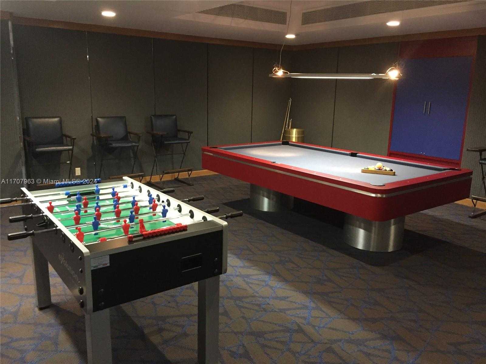 Small Image of 19667 TURNBERRY WAY #15A, Aventura Number 51