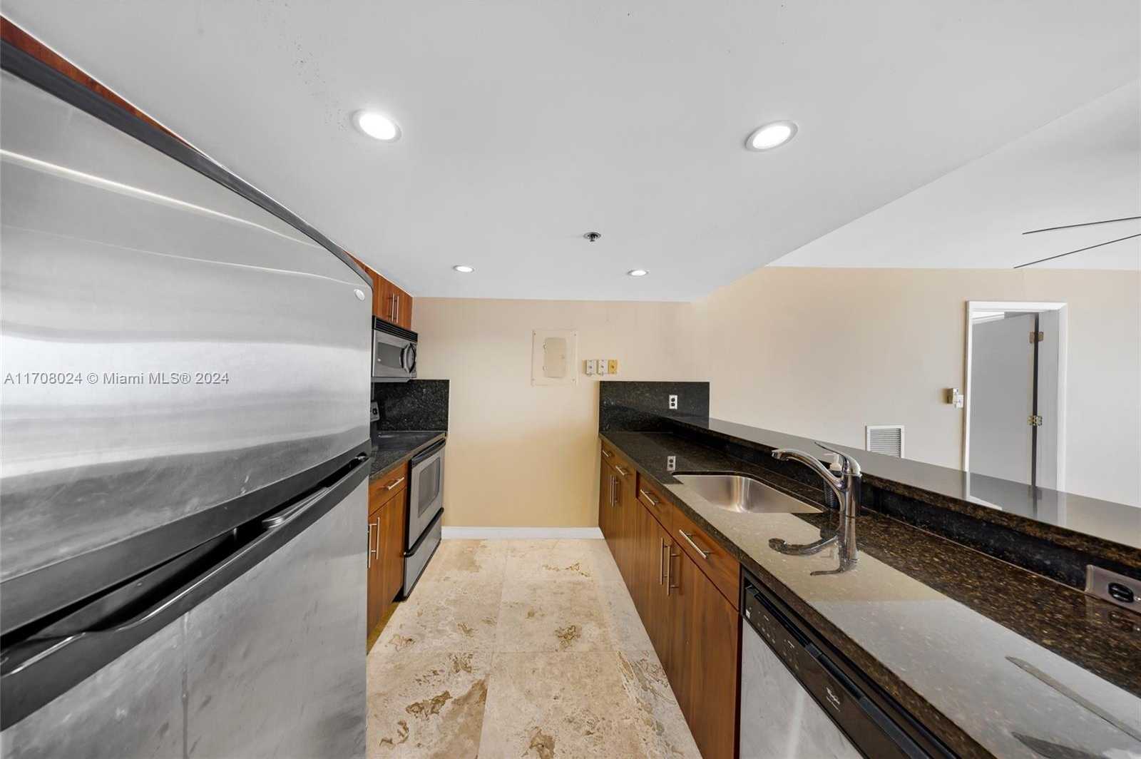 Small Image of 7601 EAST TREASURE DR #2403, North Bay Village Number 17
