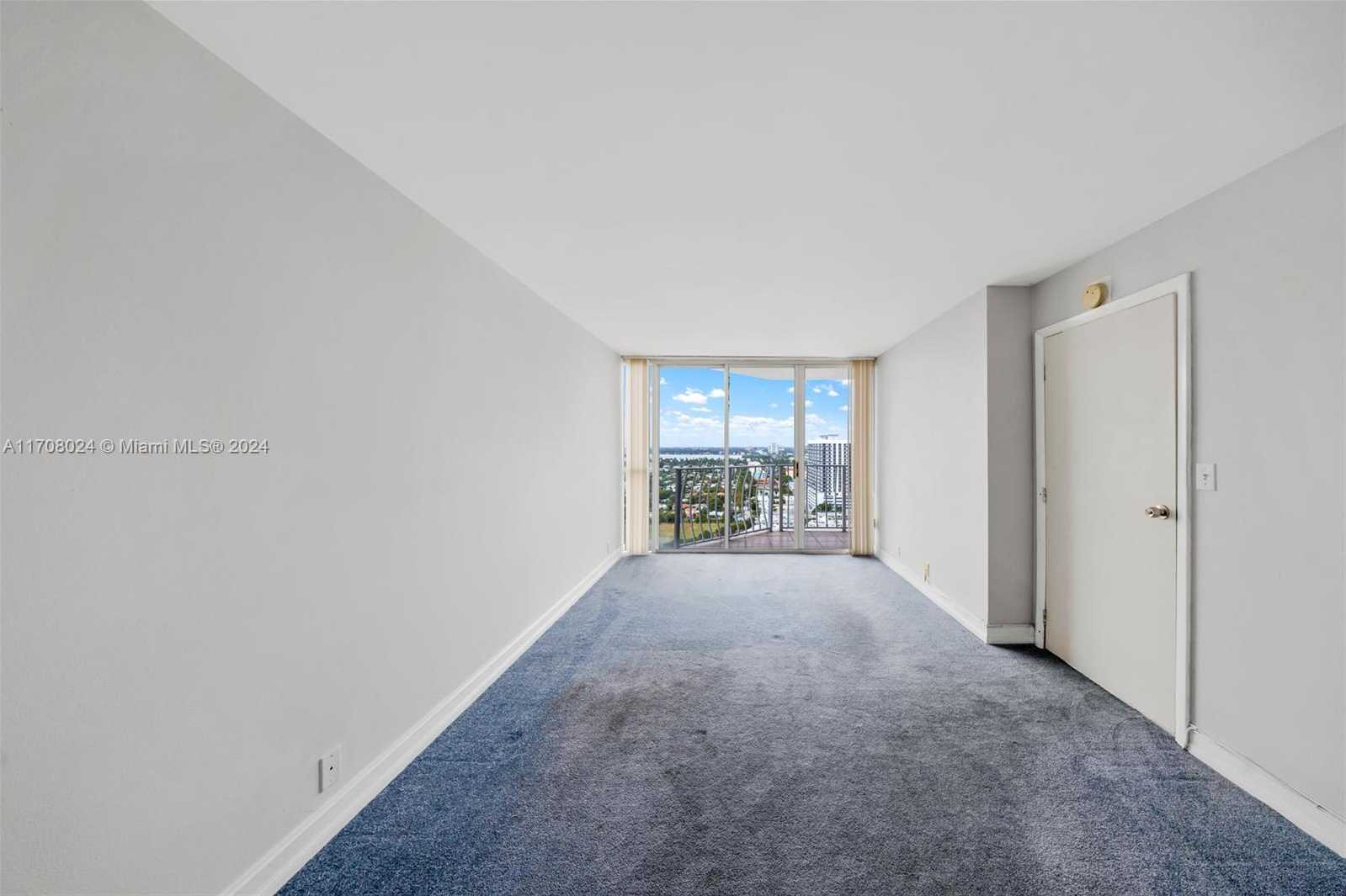 Small Image of 7601 EAST TREASURE DR #2403, North Bay Village Number 25