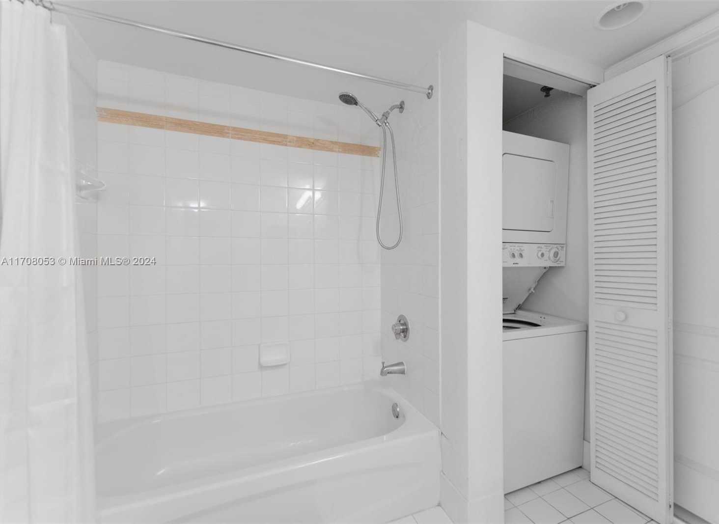 Small Image of 1200 BRICKELL BAY DR #2617, Miami Number 16