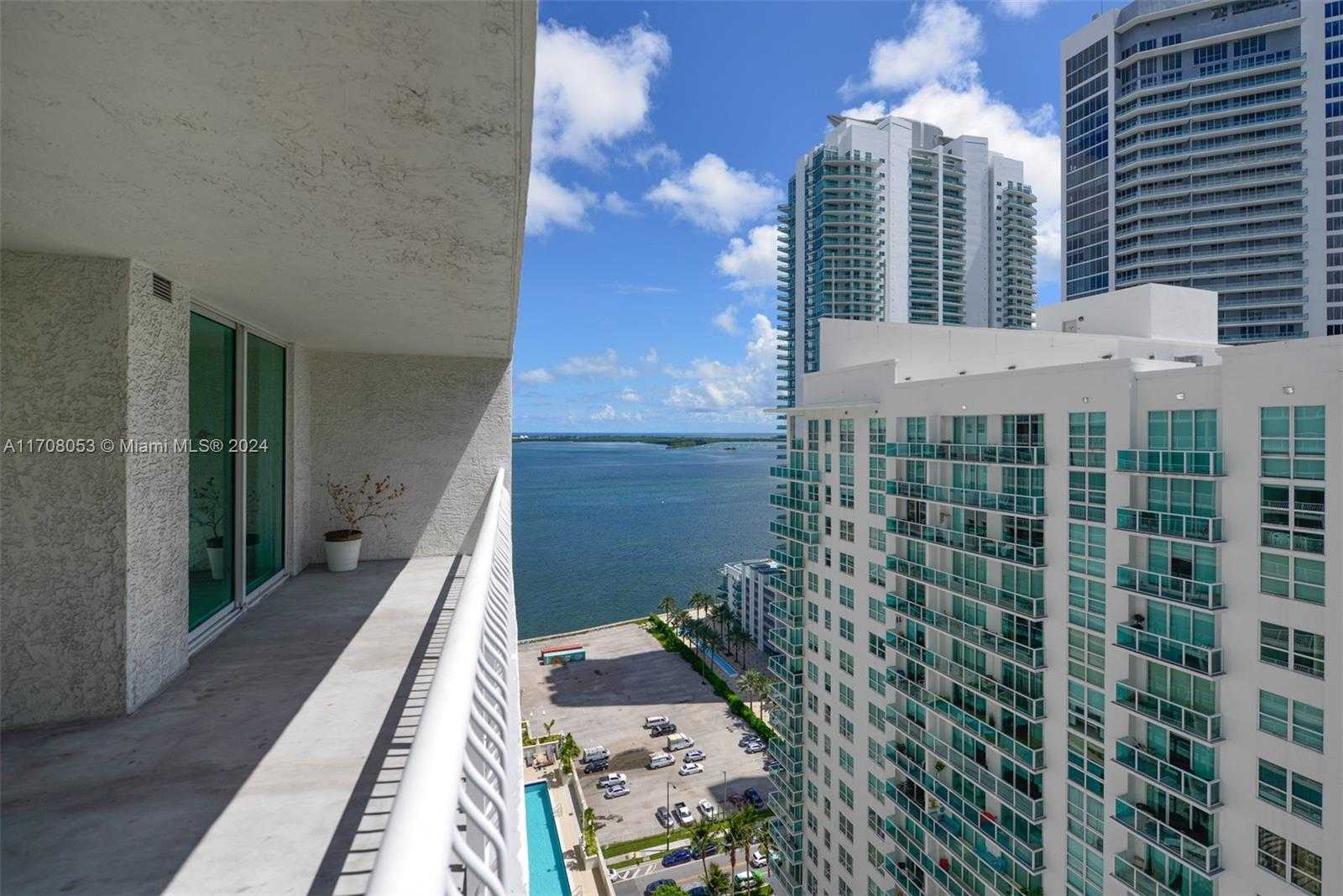 Small Image of 1200 BRICKELL BAY DR #2617, Miami Number 18