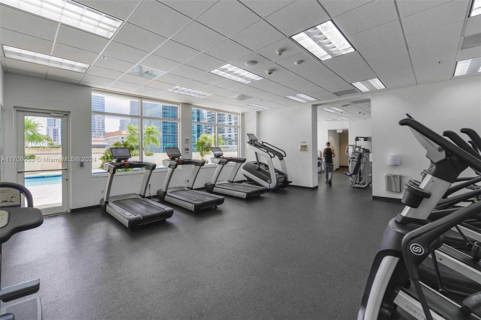 Small Image of 1200 BRICKELL BAY DR #2617, Miami Number 28