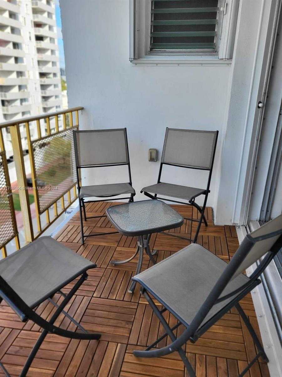 Small Image of 1340 LINCOLN RD #804, Miami Beach Number 12