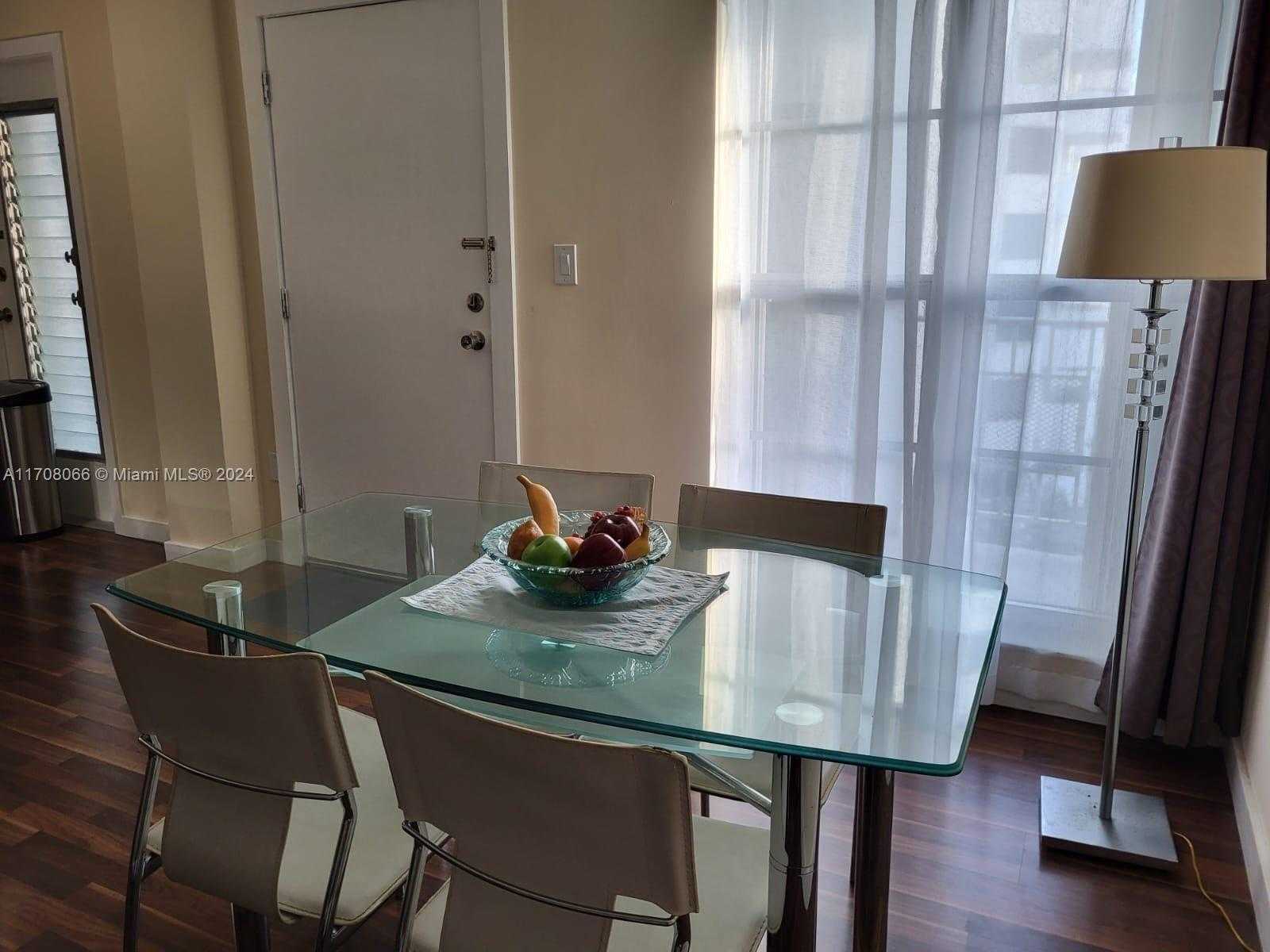 Small Image of 1340 LINCOLN RD #804, Miami Beach Number 5