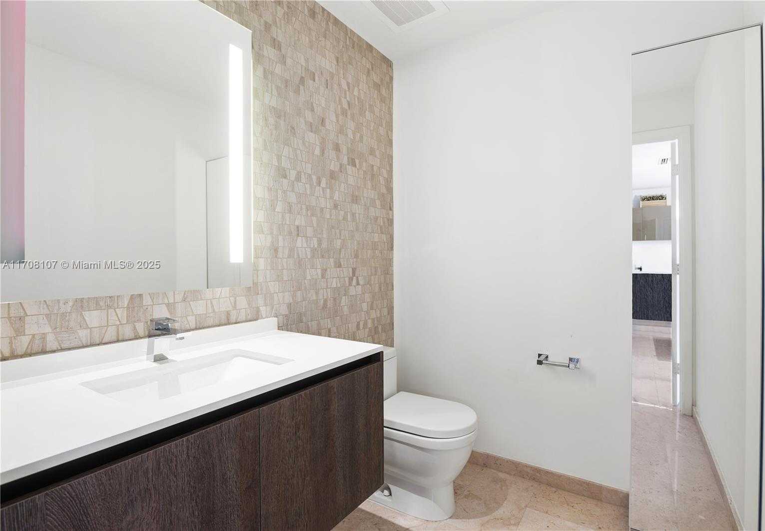 Small Image of 88 SOUTH WEST 7TH ST #3405, Miami Number 20