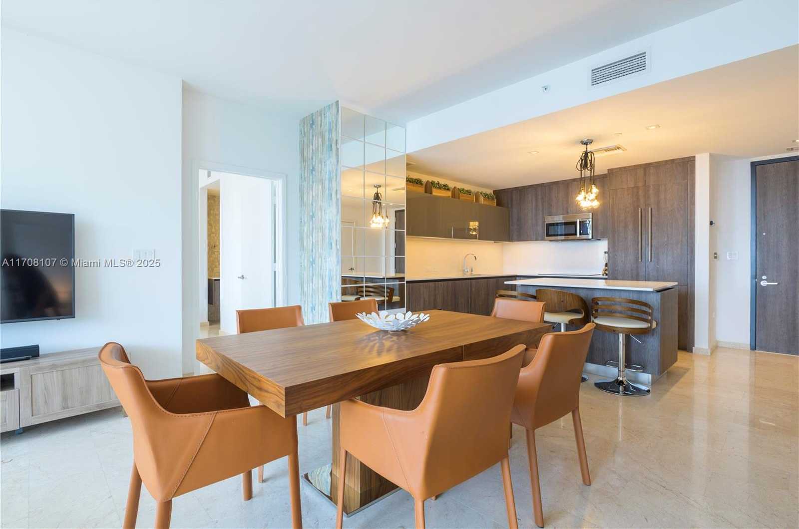 Small Image of 88 SOUTH WEST 7TH ST #3405, Miami Number 3