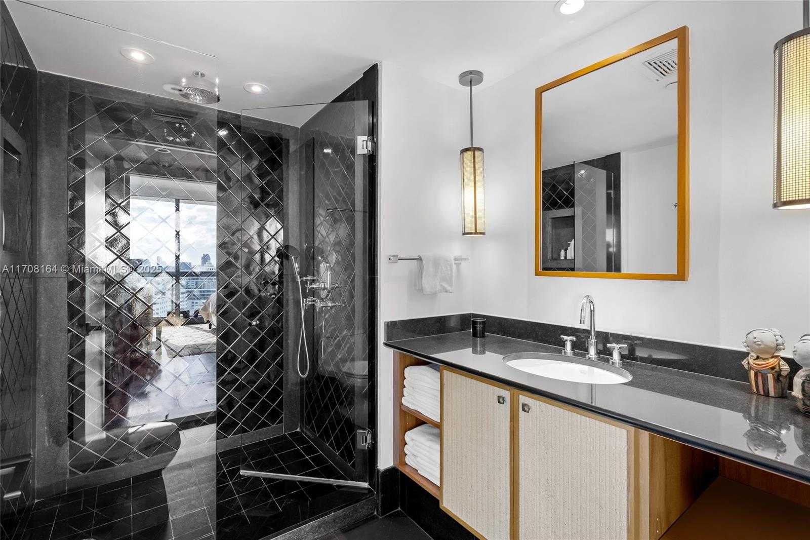 Small Image of 101 20TH ST #2706, Miami Beach Number 15