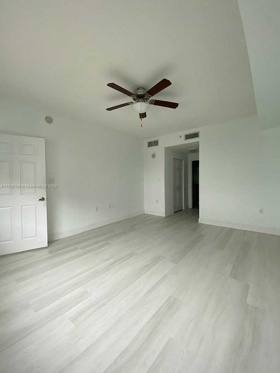 Small Image of 140 SOUTH DIXIE HWY #820, Hollywood Number 30