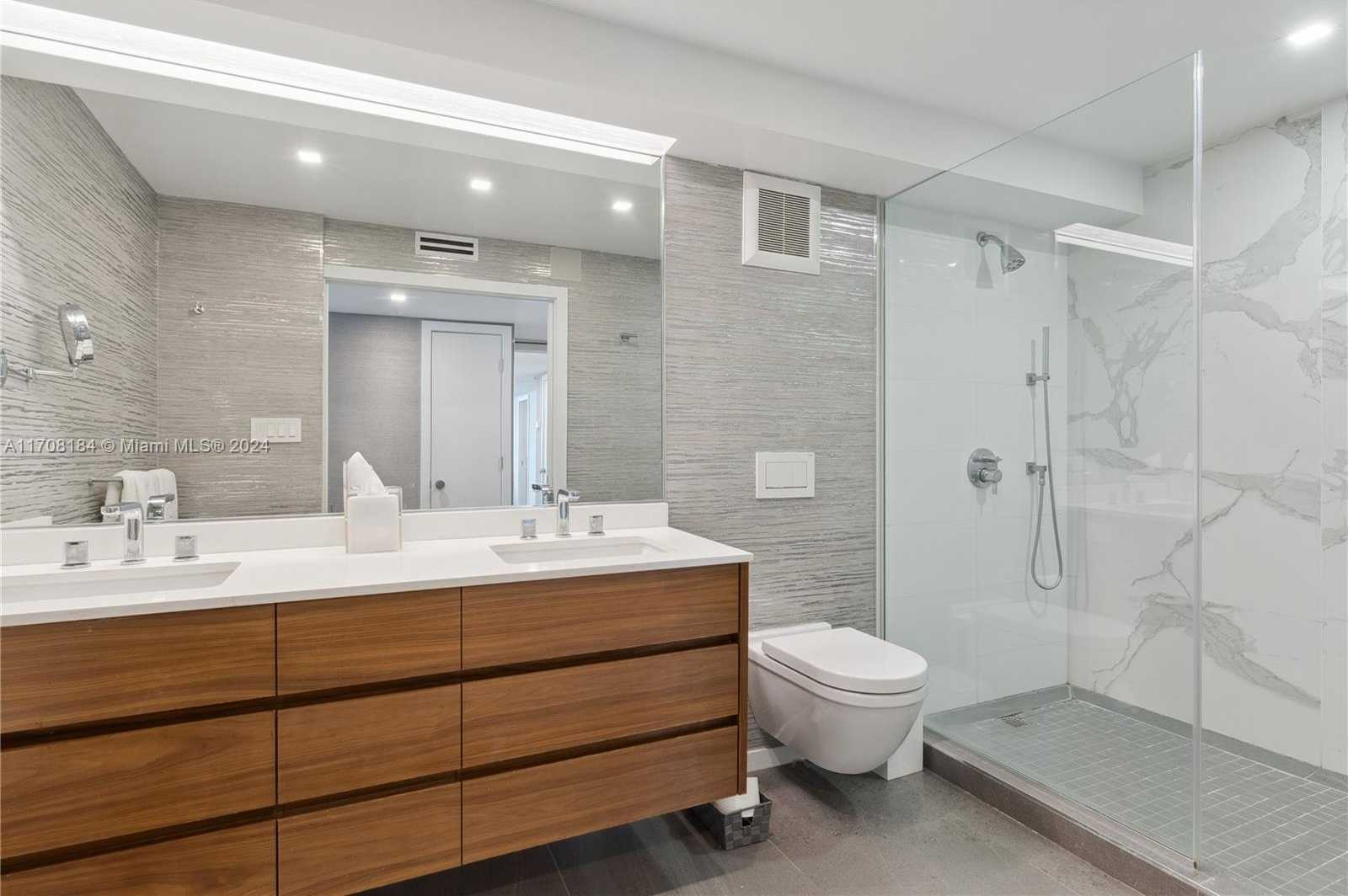 Small Image of 11 ISLAND AVE #1512, Miami Beach Number 16