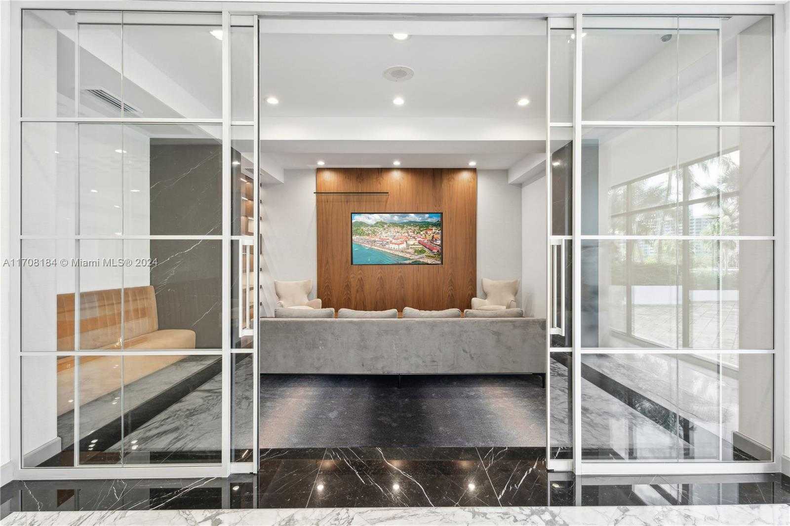 Small Image of 11 ISLAND AVE #1512, Miami Beach Number 27