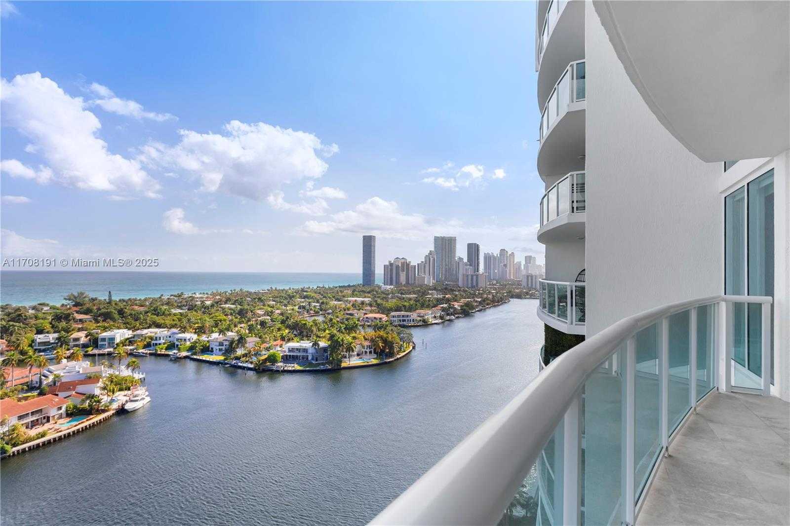 Small Image of 20201 EAST COUNTRY CLUB DR #1902, Aventura Number 2