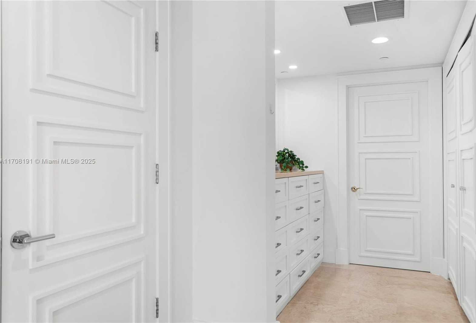 Small Image of 20201 EAST COUNTRY CLUB DR #1902, Aventura Number 26