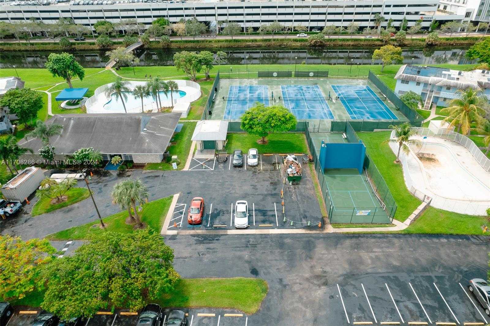 Small Image of 7410 SOUTH WEST 82ND ST #K406, Miami Number 9
