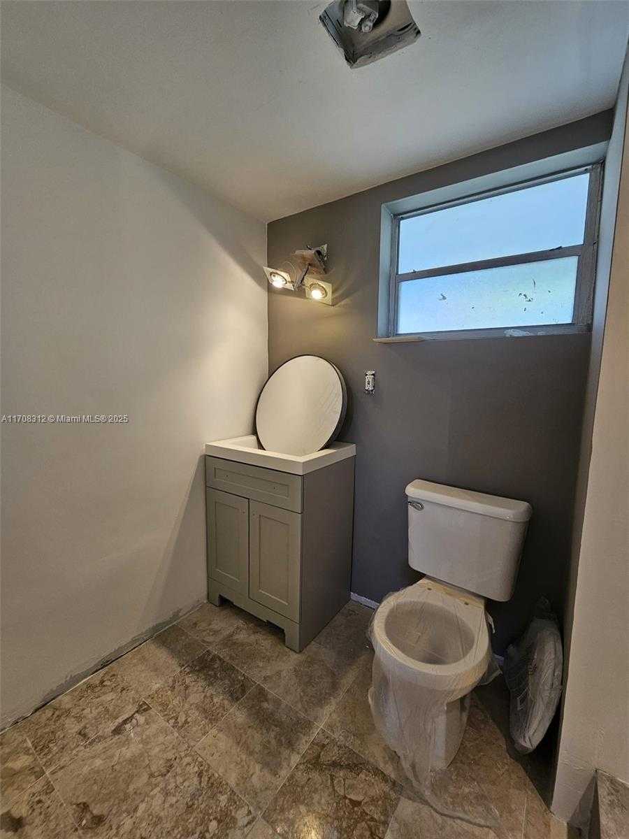 Small Image of 3600 NORTH EAST 170TH ST #402, North Miami Beach Number 11