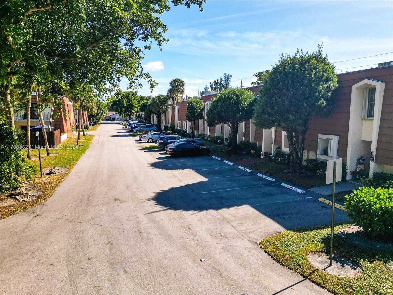 Small Image of 11564 NORTH WEST 1ST ST #11564, Plantation Number 10