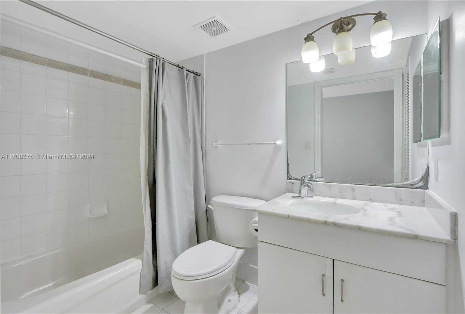 Small Image of 1200 BRICKELL BAY DR #2024, Miami Number 8