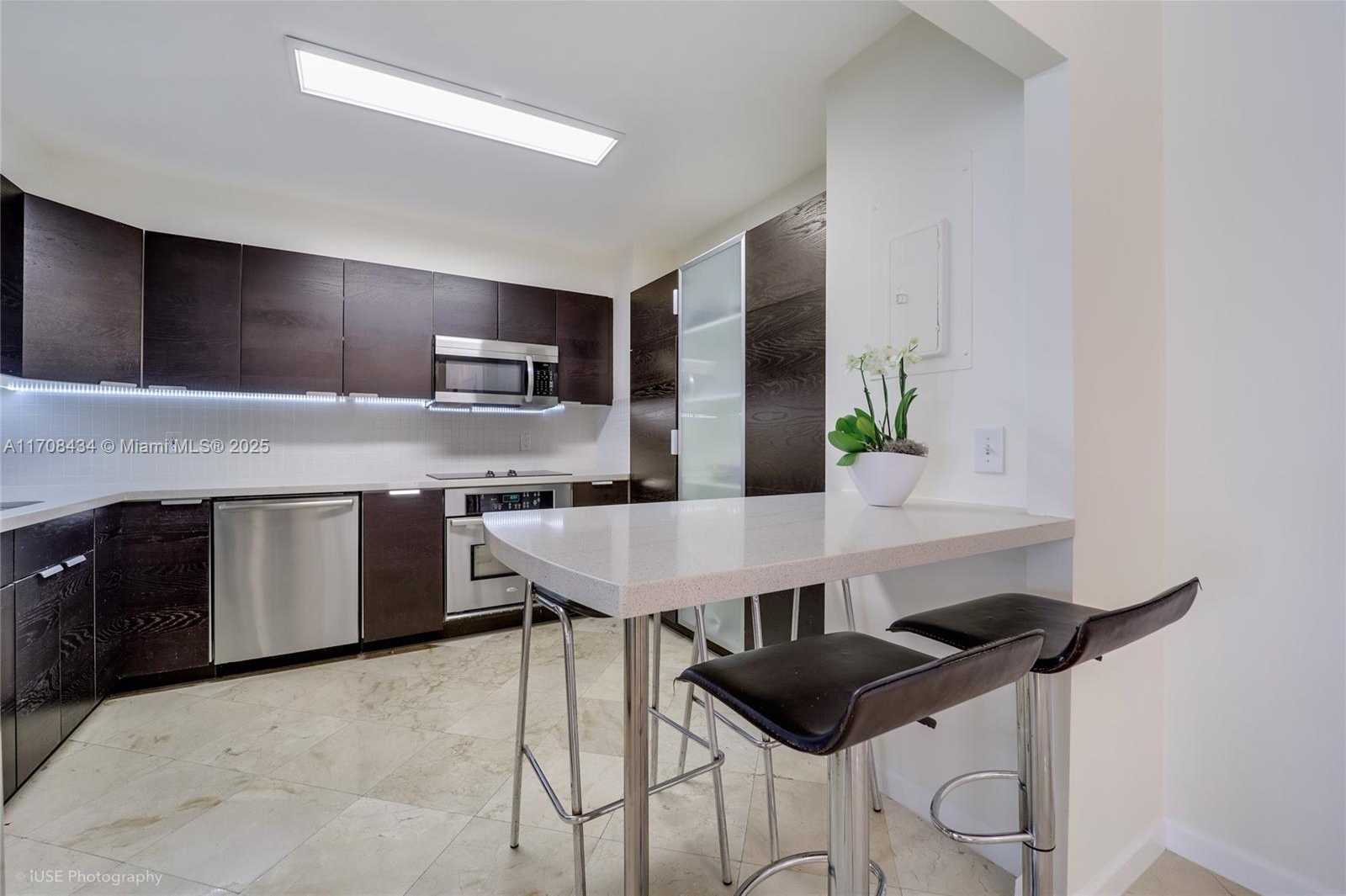 Small Image of 9801 COLLINS AVE #11N direct ocean, Bal Harbour Number 6