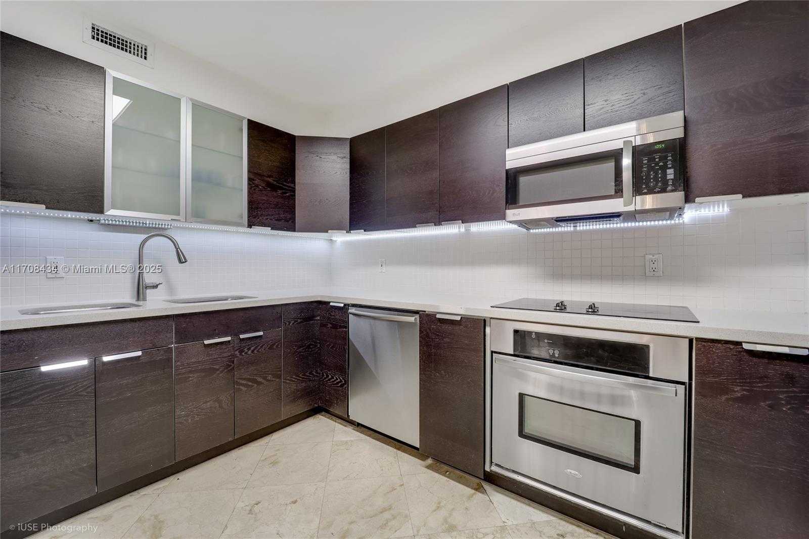Small Image of 9801 COLLINS AVE #11N direct ocean, Bal Harbour Number 7
