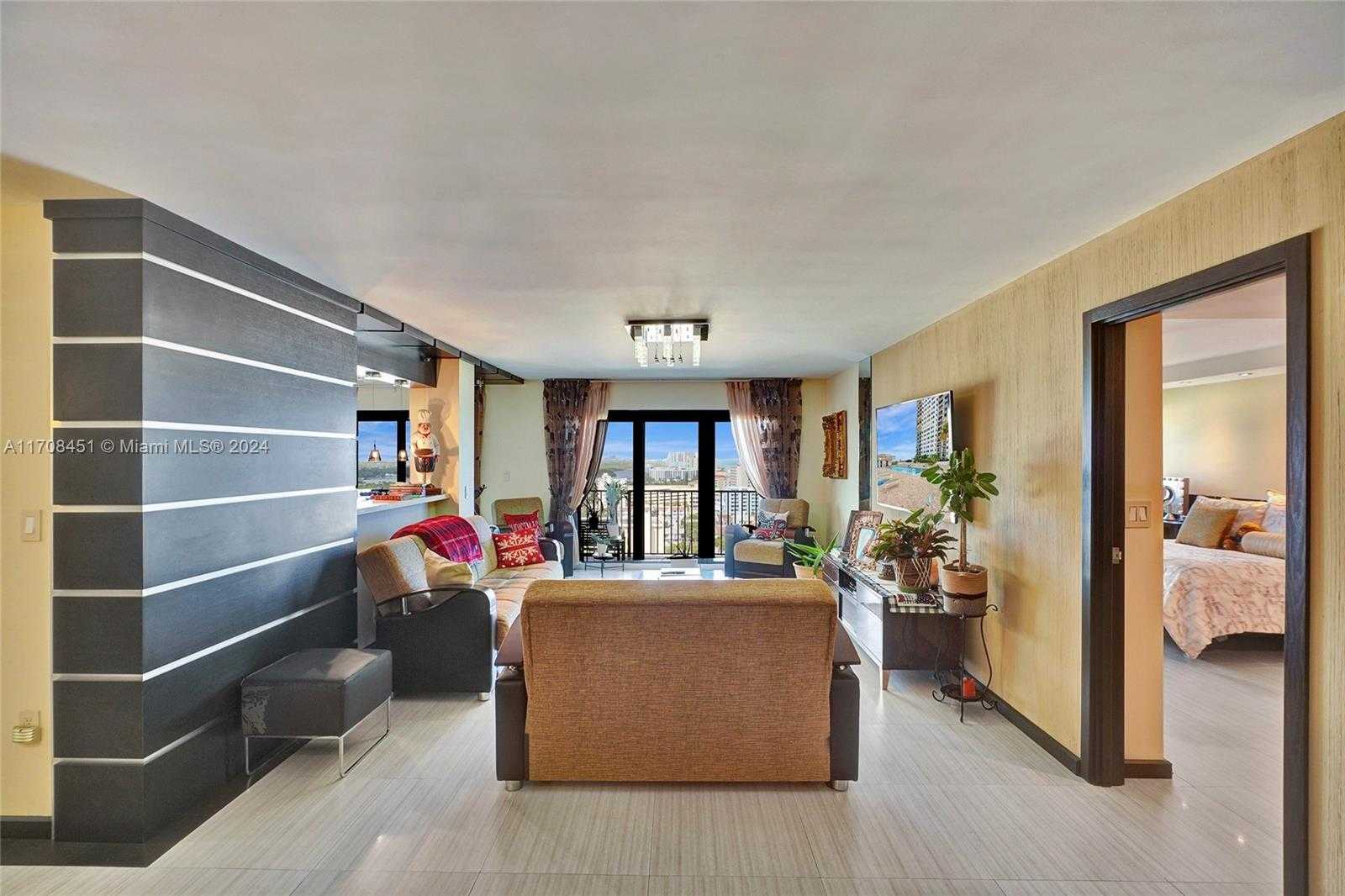 Small Image of 1201 SOUTH OCEAN DR #1806N, Hollywood Number 11