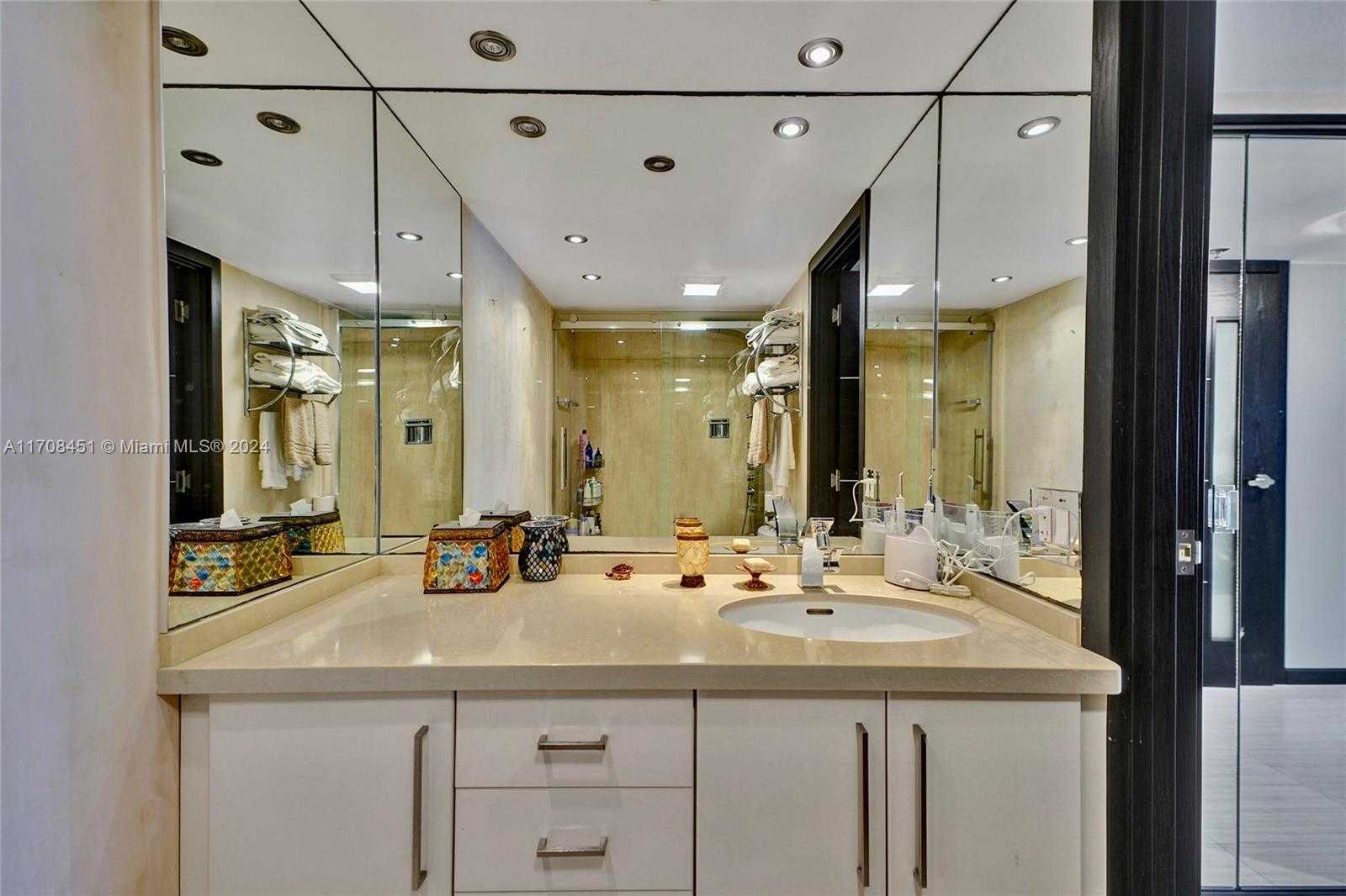 Small Image of 1201 SOUTH OCEAN DR #1806N, Hollywood Number 35