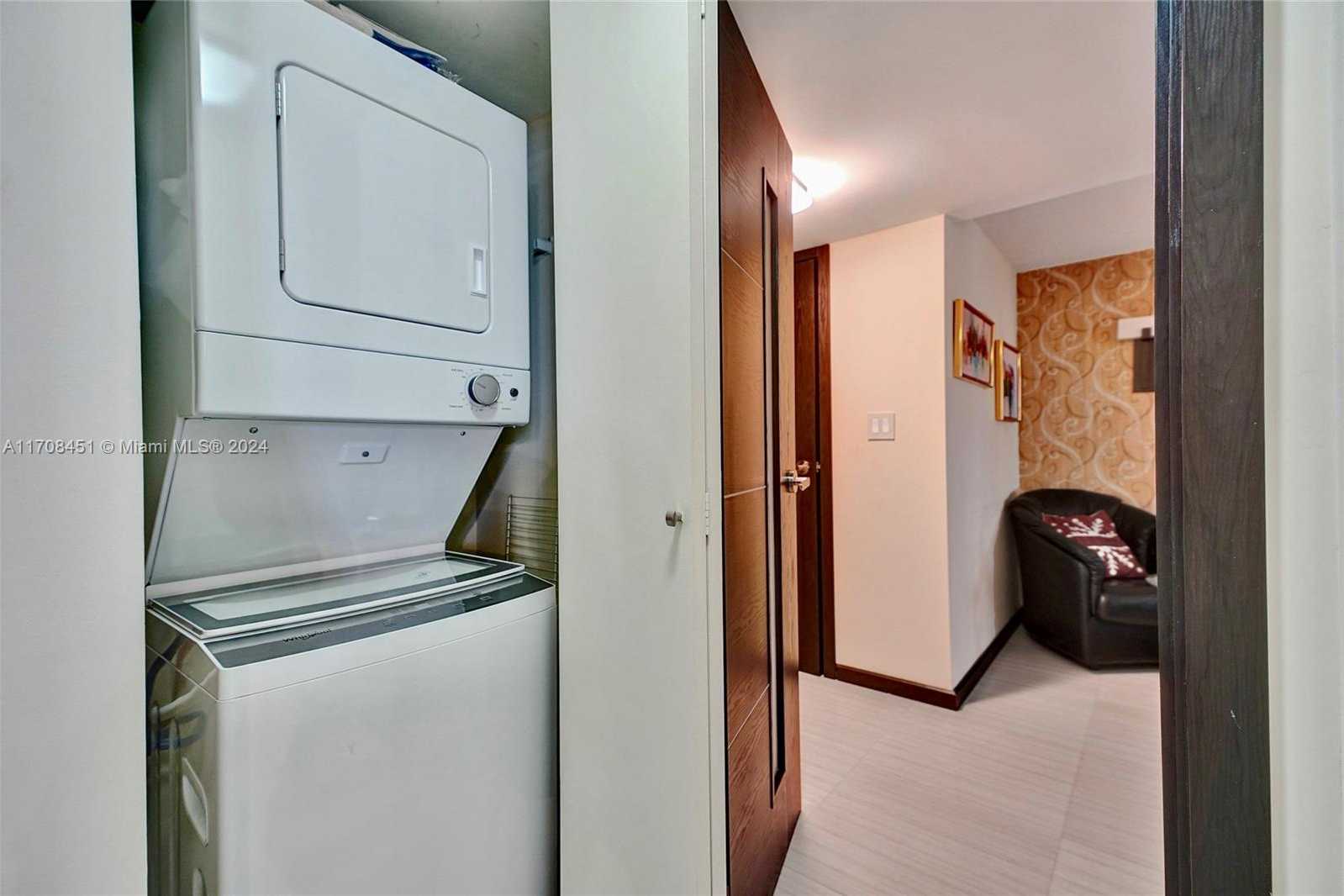 Small Image of 1201 SOUTH OCEAN DR #1806N, Hollywood Number 46