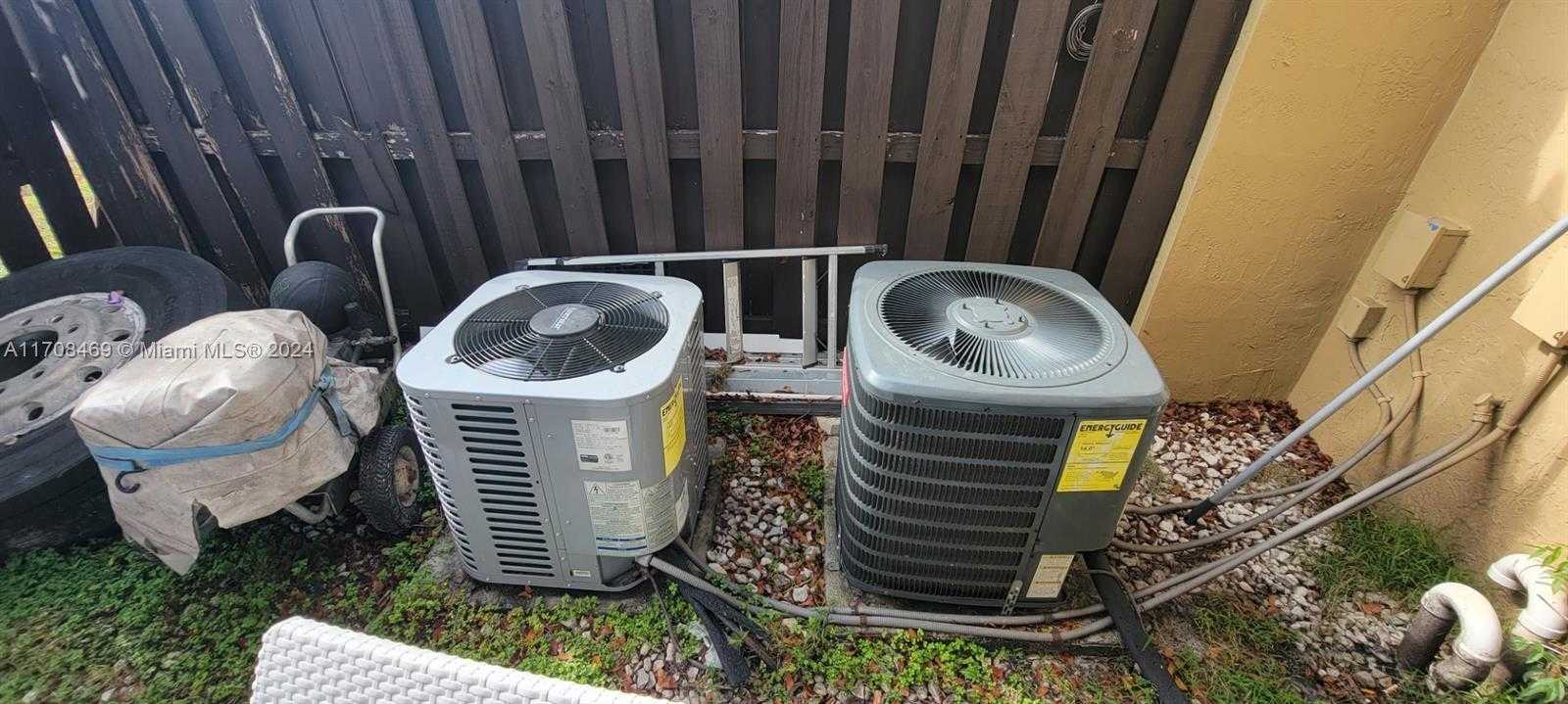 Small Image of 7205 NORTH WEST 173RD DR #601-6, Hialeah Number 14