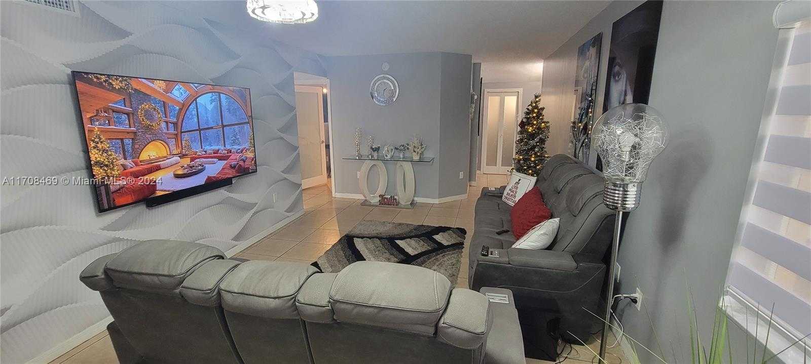 Small Image of 7205 NORTH WEST 173RD DR #601-6, Hialeah Number 3