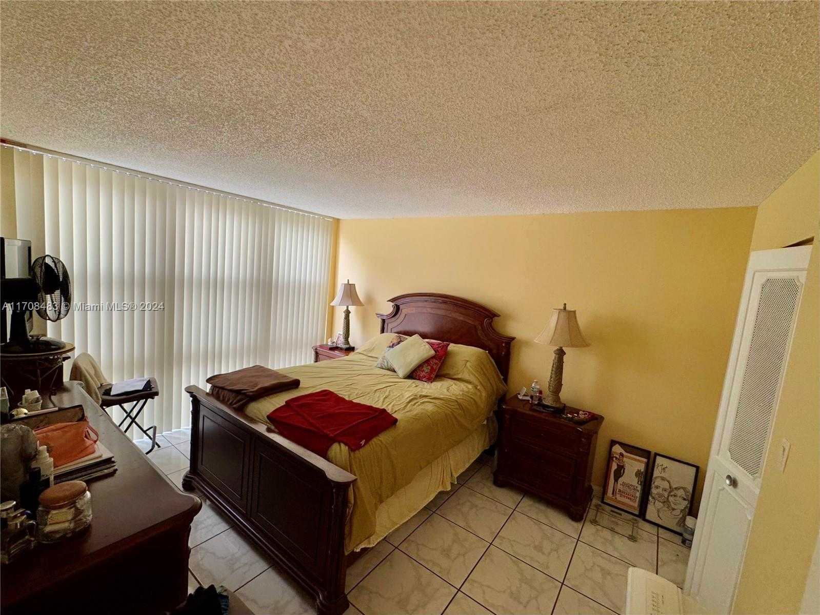 Small Image of 16919 NORTH BAY RD #117, Sunny Isles Beach Number 6