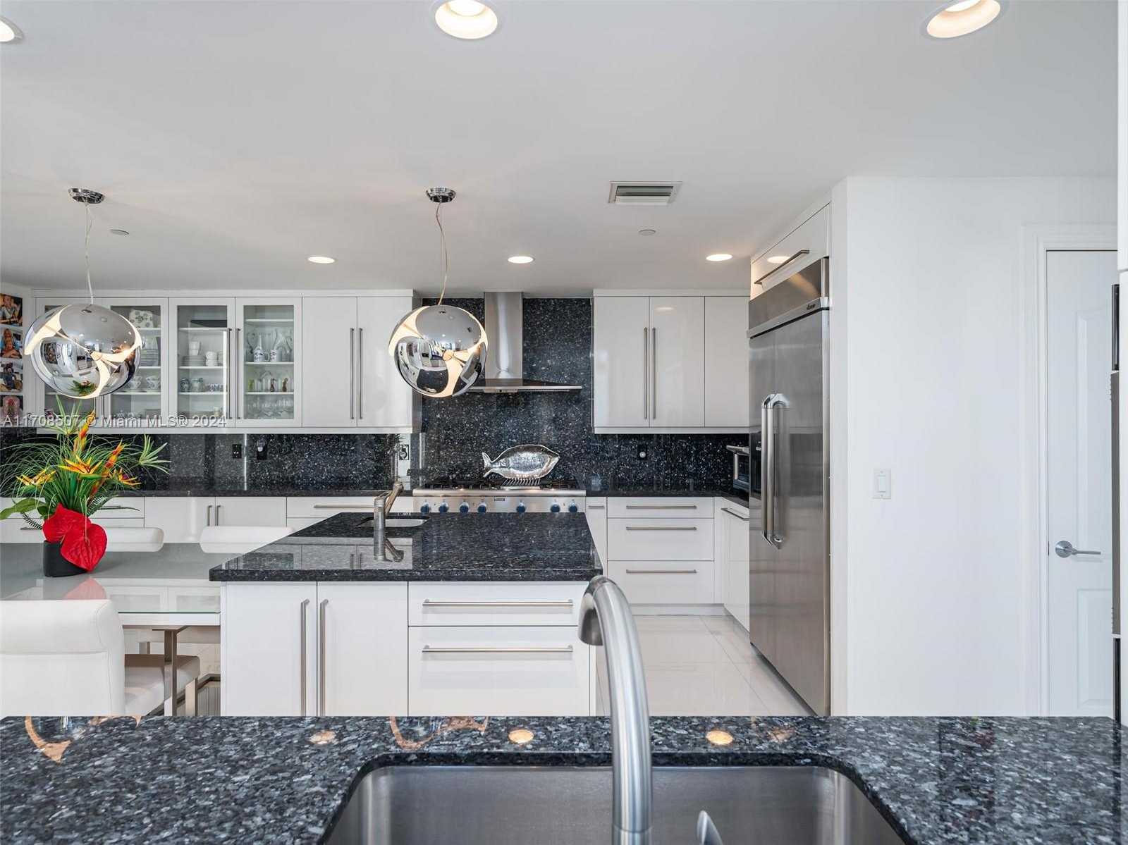 Small Image of 3501 NORTH OCEAN DR #PH4, Hollywood Number 12