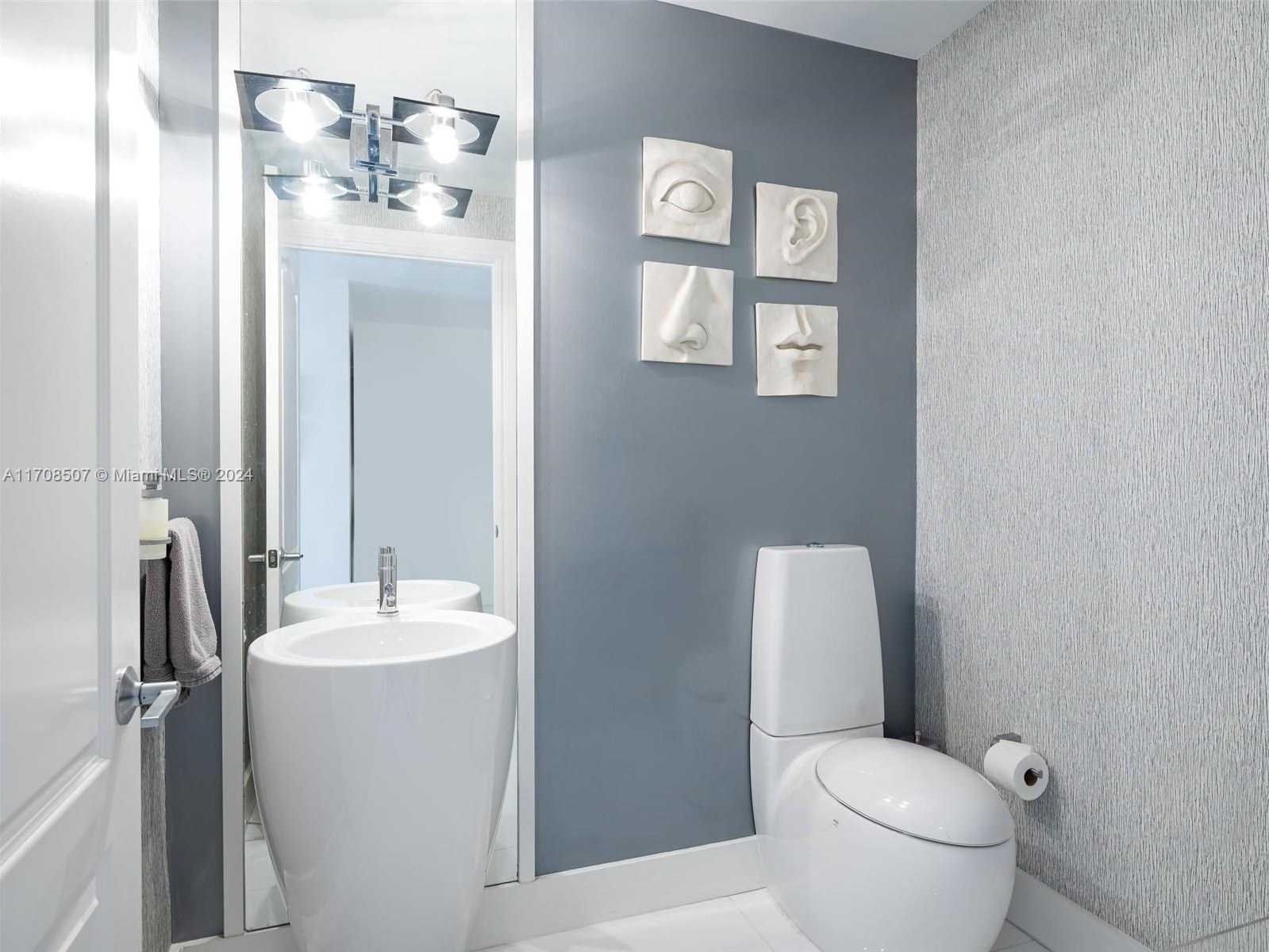Small Image of 3501 NORTH OCEAN DR #PH4, Hollywood Number 18