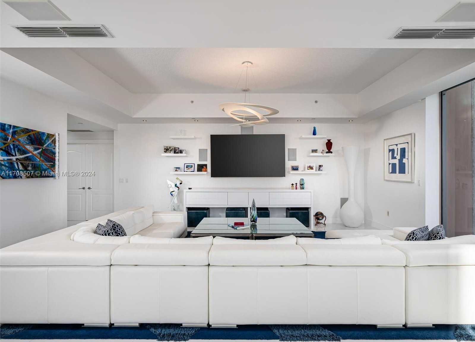Small Image of 3501 NORTH OCEAN DR #PH4, Hollywood Number 7
