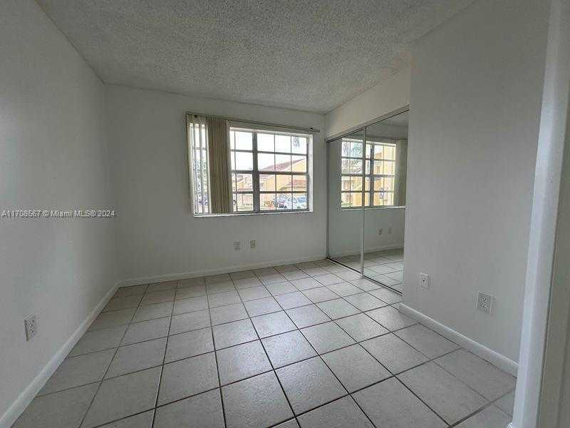 Small Image of 2271 SOUTH EAST 27TH DR #104-F, Homestead Number 14