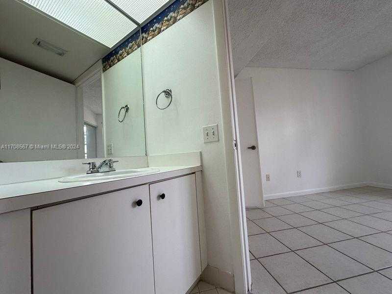 Small Image of 2271 SOUTH EAST 27TH DR #104-F, Homestead Number 18
