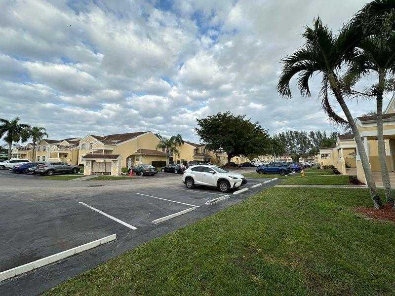 Small Image of 2271 SOUTH EAST 27TH DR #104-F, Homestead Number 3
