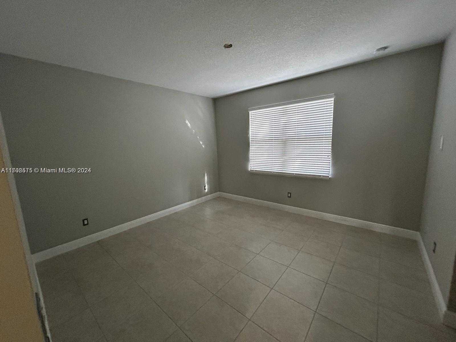 Small Image of 20962 NORTH WEST 1ST DR #20962, Pembroke Pines Number 14