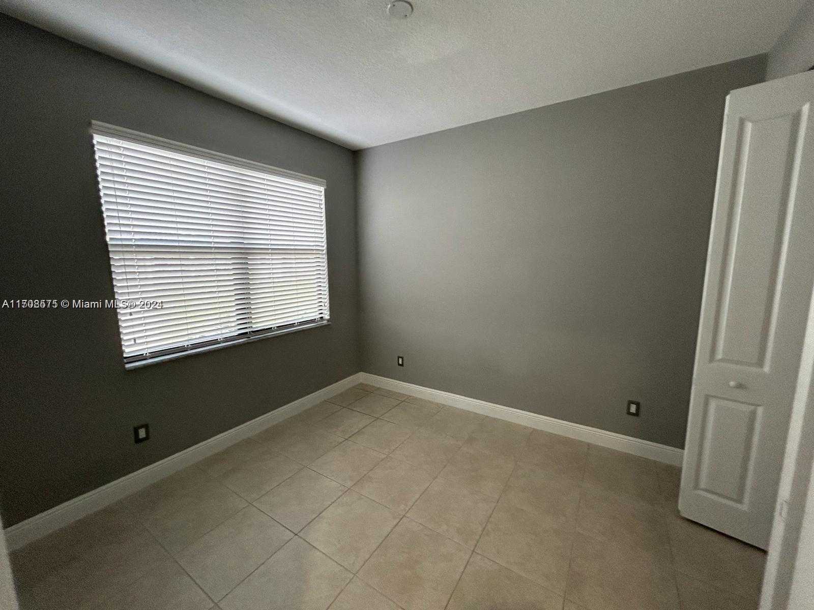 Small Image of 20962 NORTH WEST 1ST DR #20962, Pembroke Pines Number 15