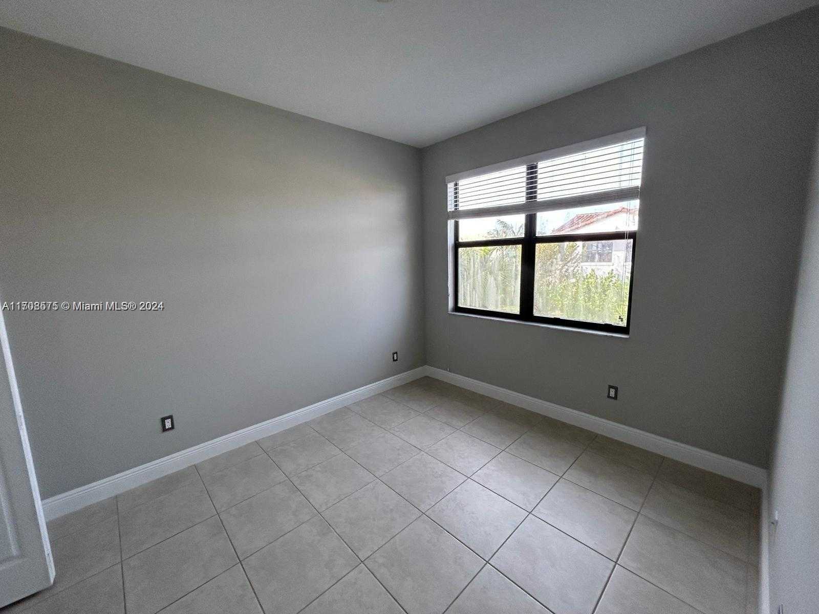 Small Image of 20962 NORTH WEST 1ST DR #20962, Pembroke Pines Number 16
