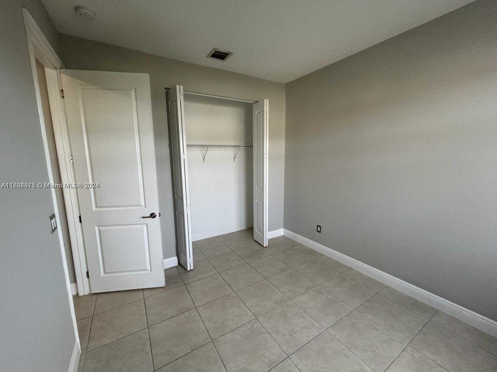 Small Image of 20962 NORTH WEST 1ST DR #20962, Pembroke Pines Number 17