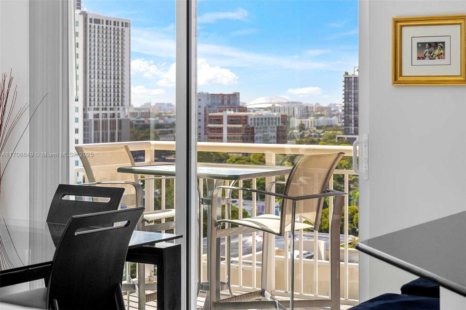 Small Image of 2000 NORTH BAYSHORE DR #1502, Miami Number 10