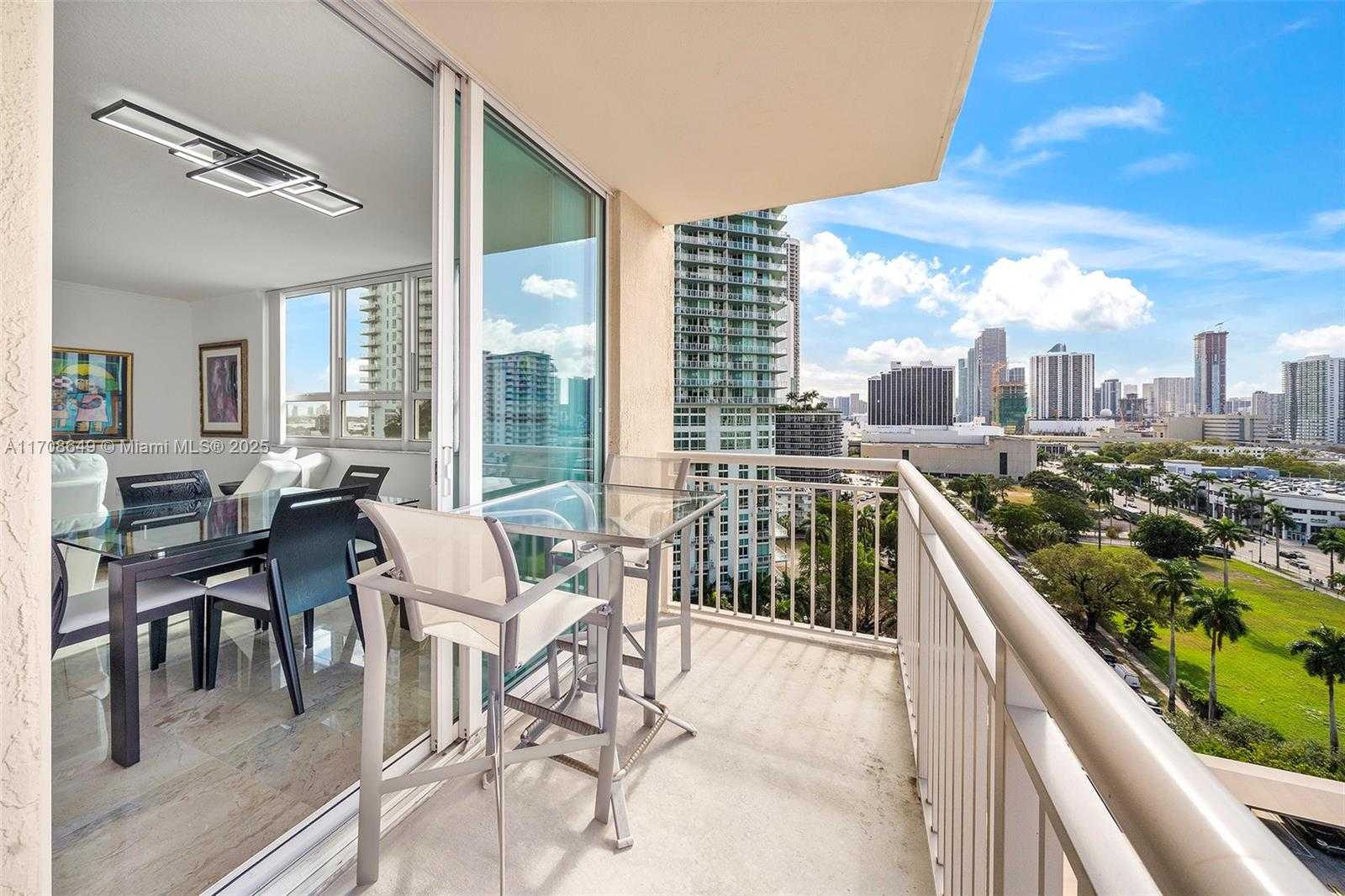 Small Image of 2000 NORTH BAYSHORE DR #1502, Miami Number 13