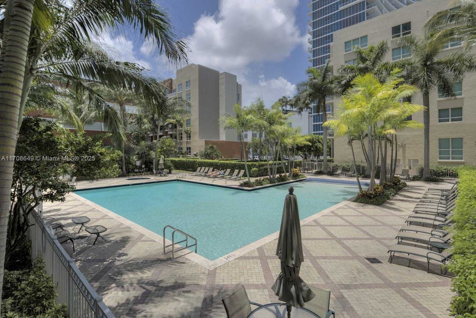 Small Image of 2000 NORTH BAYSHORE DR #1502, Miami Number 32