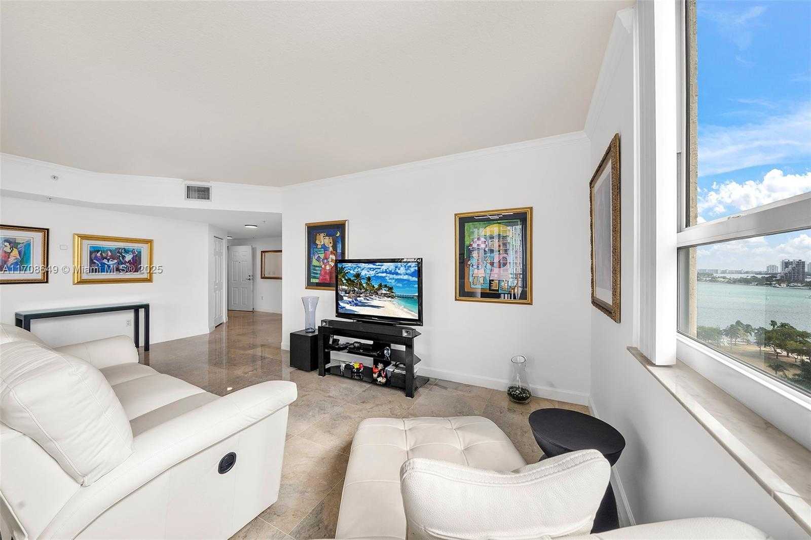 Small Image of 2000 NORTH BAYSHORE DR #1502, Miami Number 7
