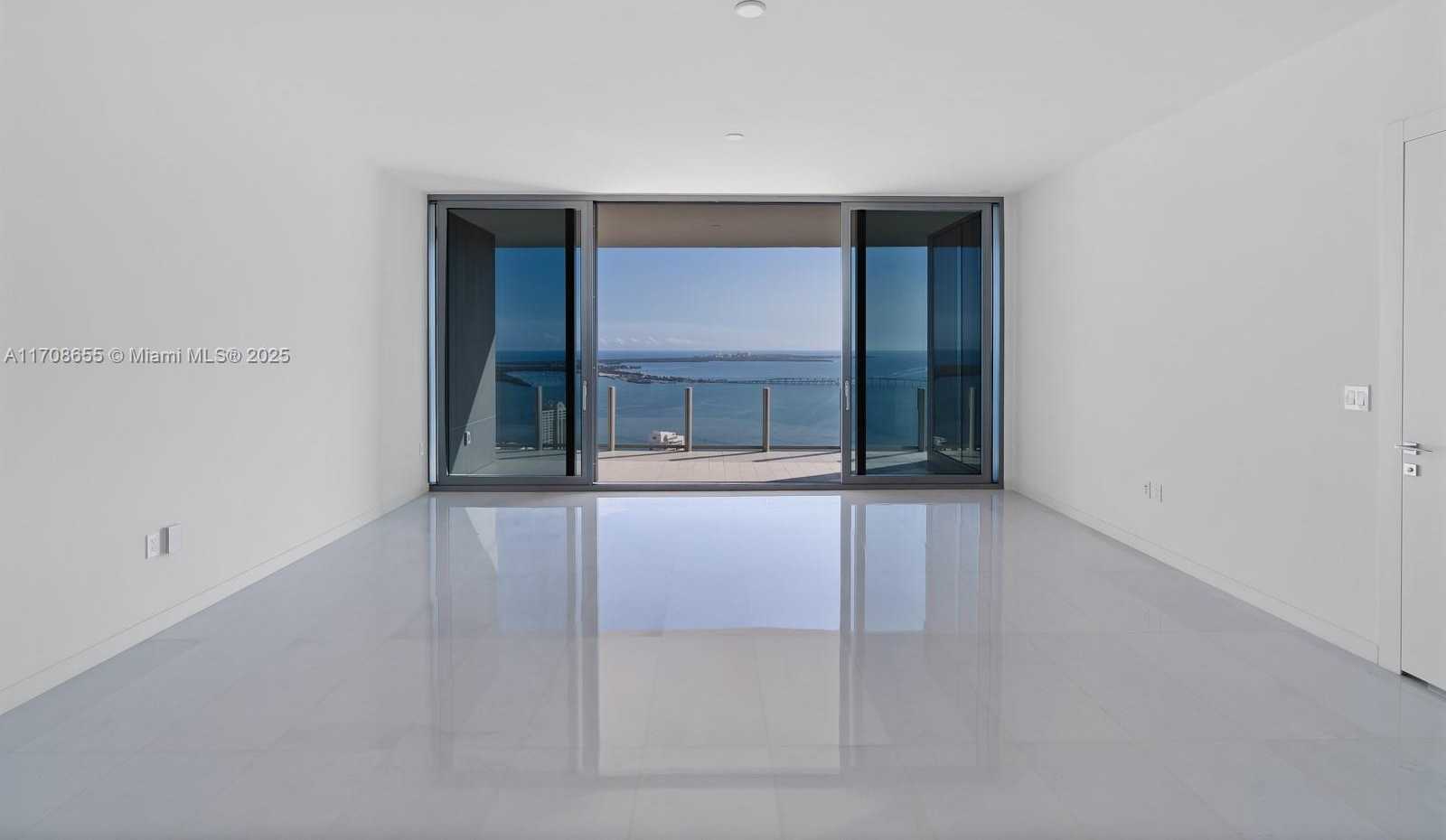 Small Image of 300 BISCAYNE BLVD WAY #4703, Miami Number 18